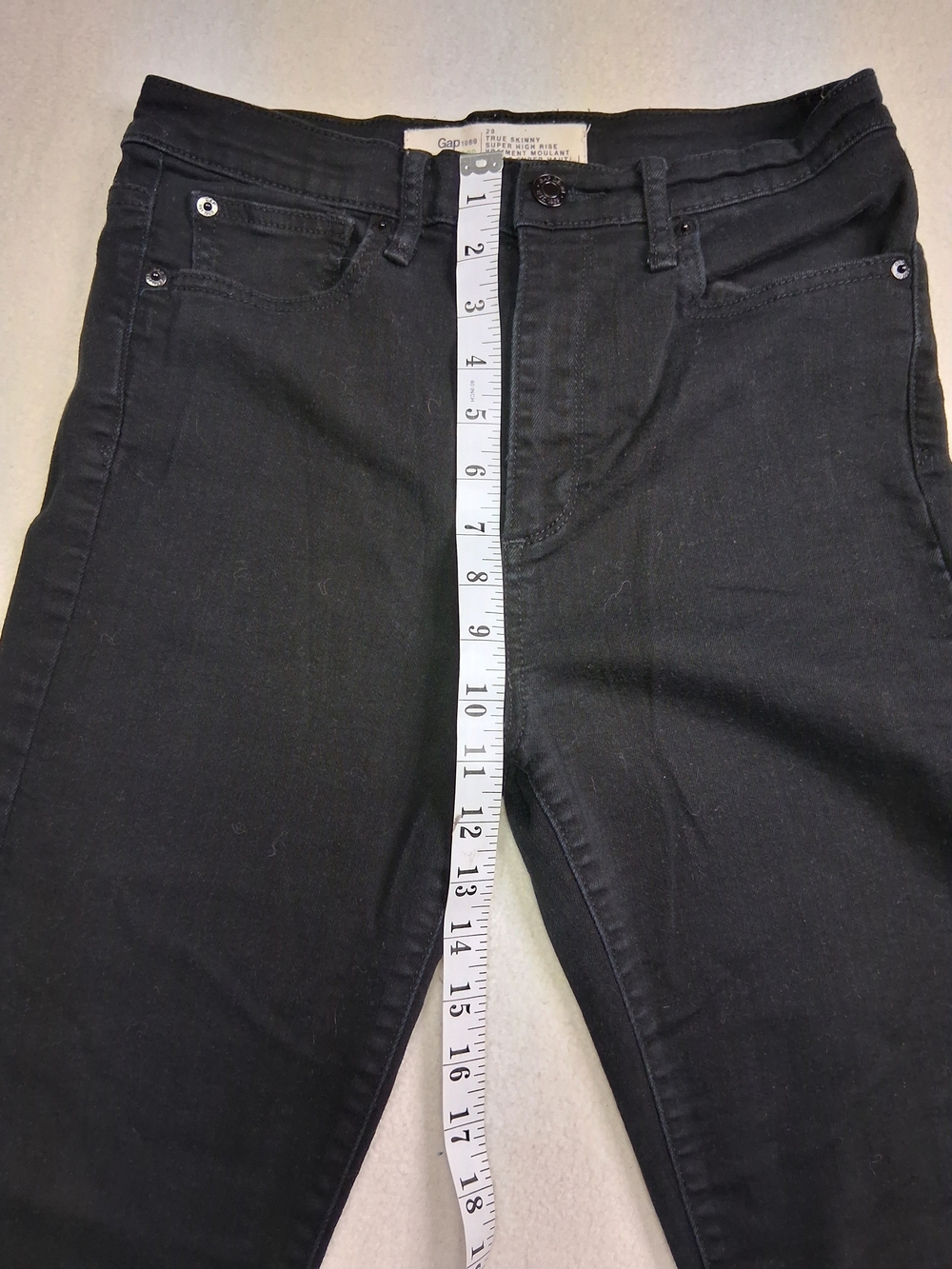 GAP Women's Skinny Jeans in Black - Picture 4 of 7